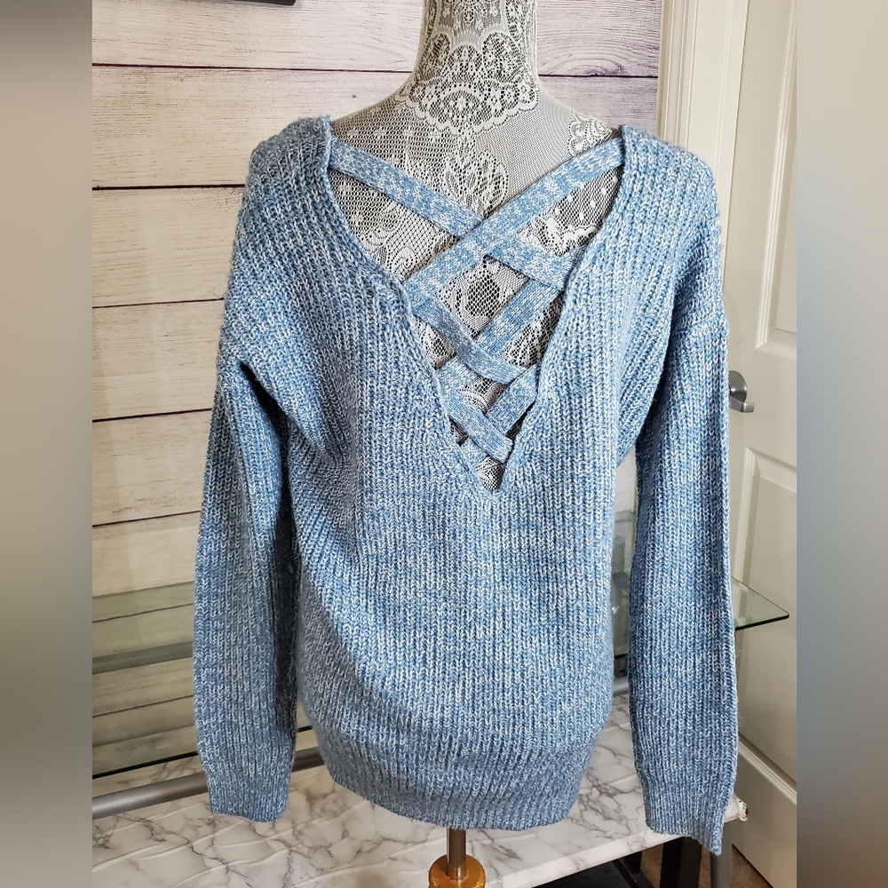 💙 Knitted sweater